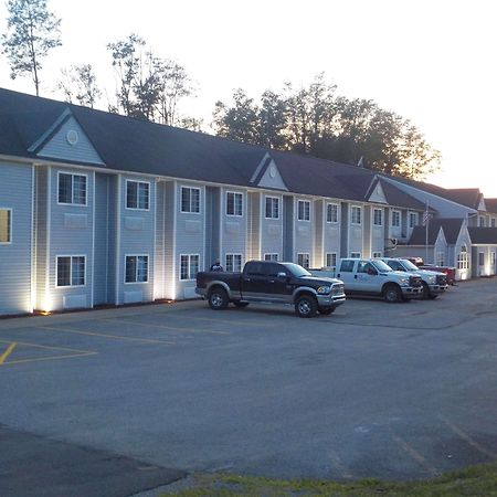 Mj Inn And Suites Marienville Exterior photo