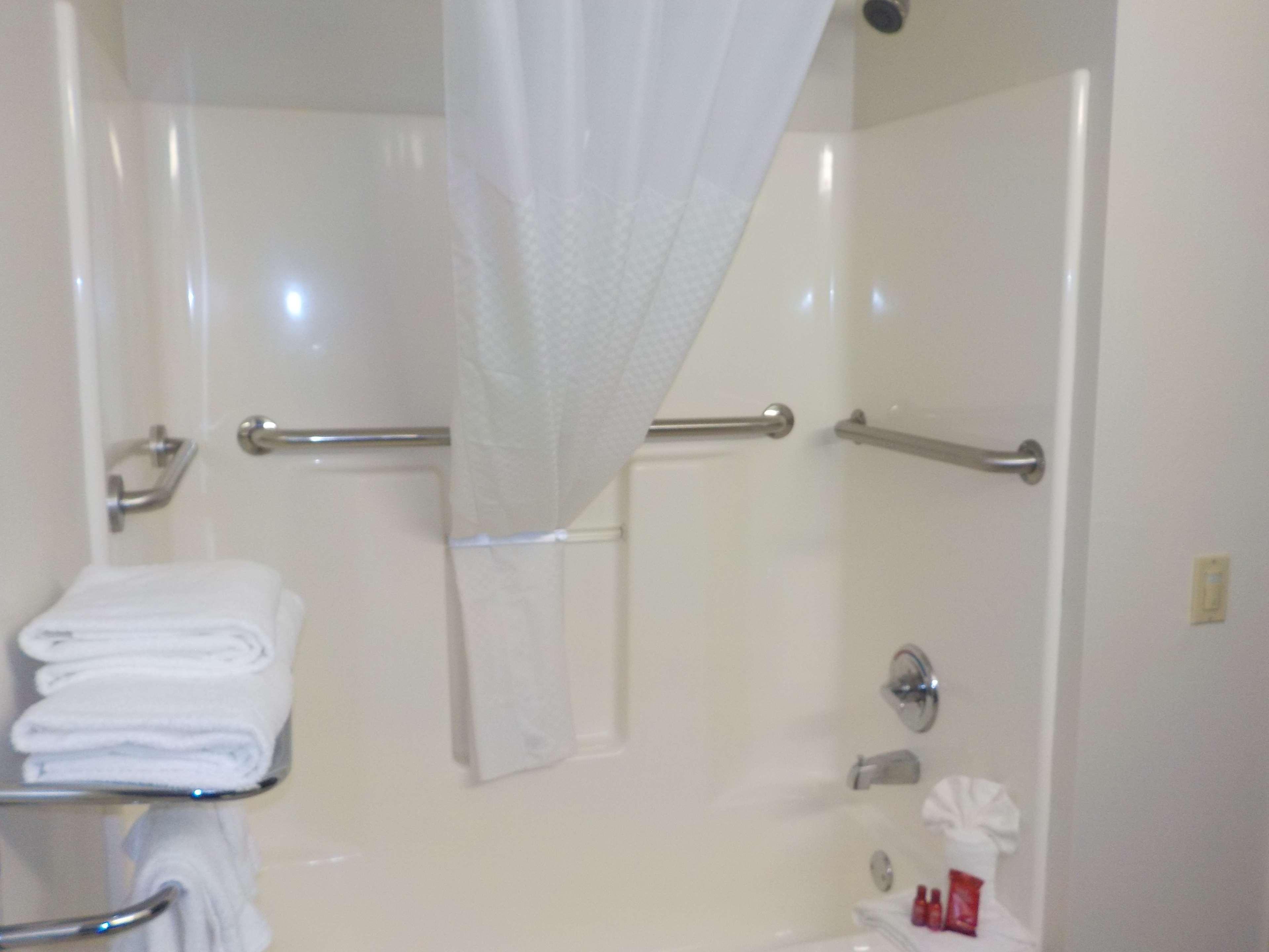 Mj Inn And Suites Marienville Room photo