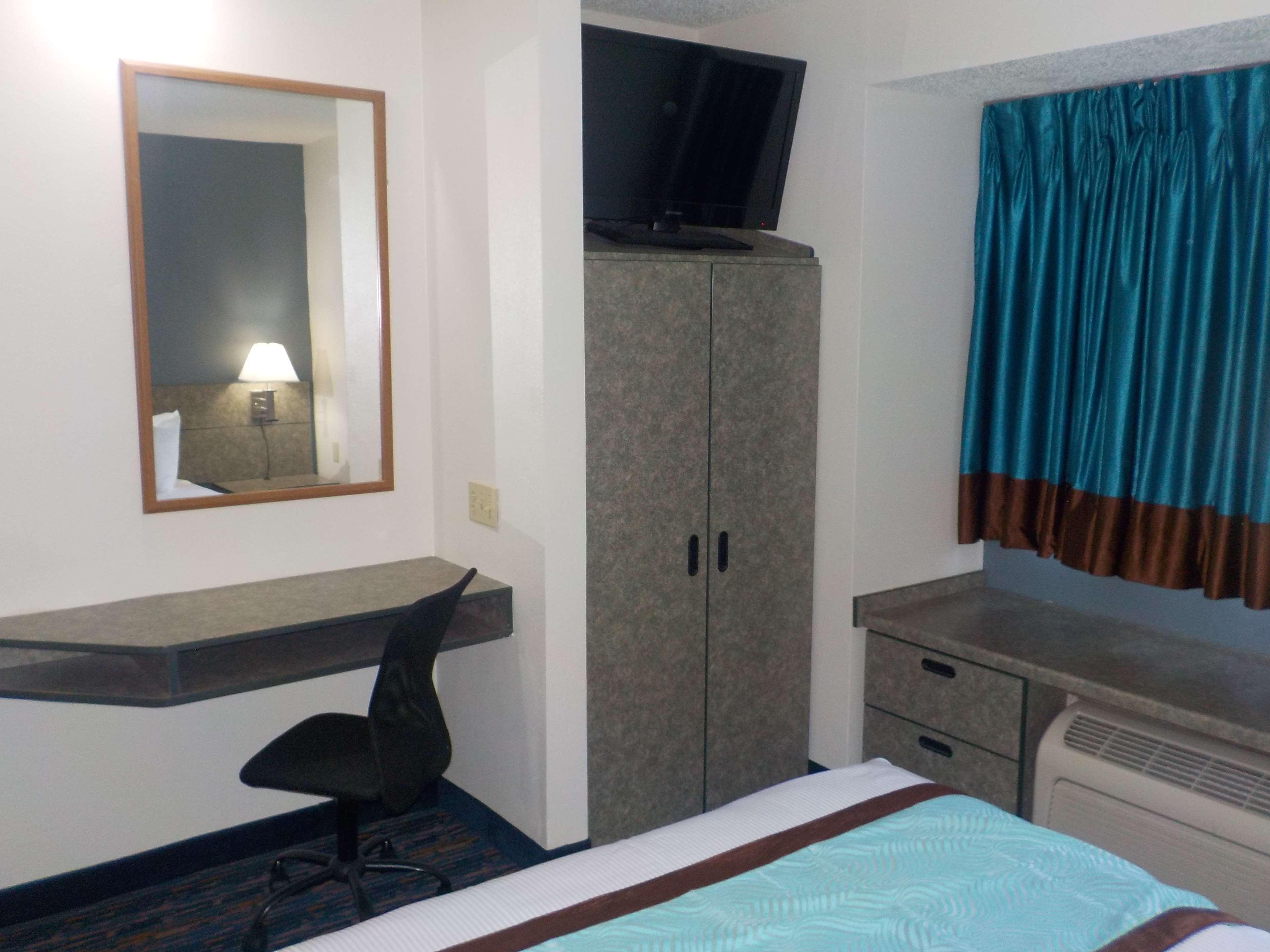 Mj Inn And Suites Marienville Room photo