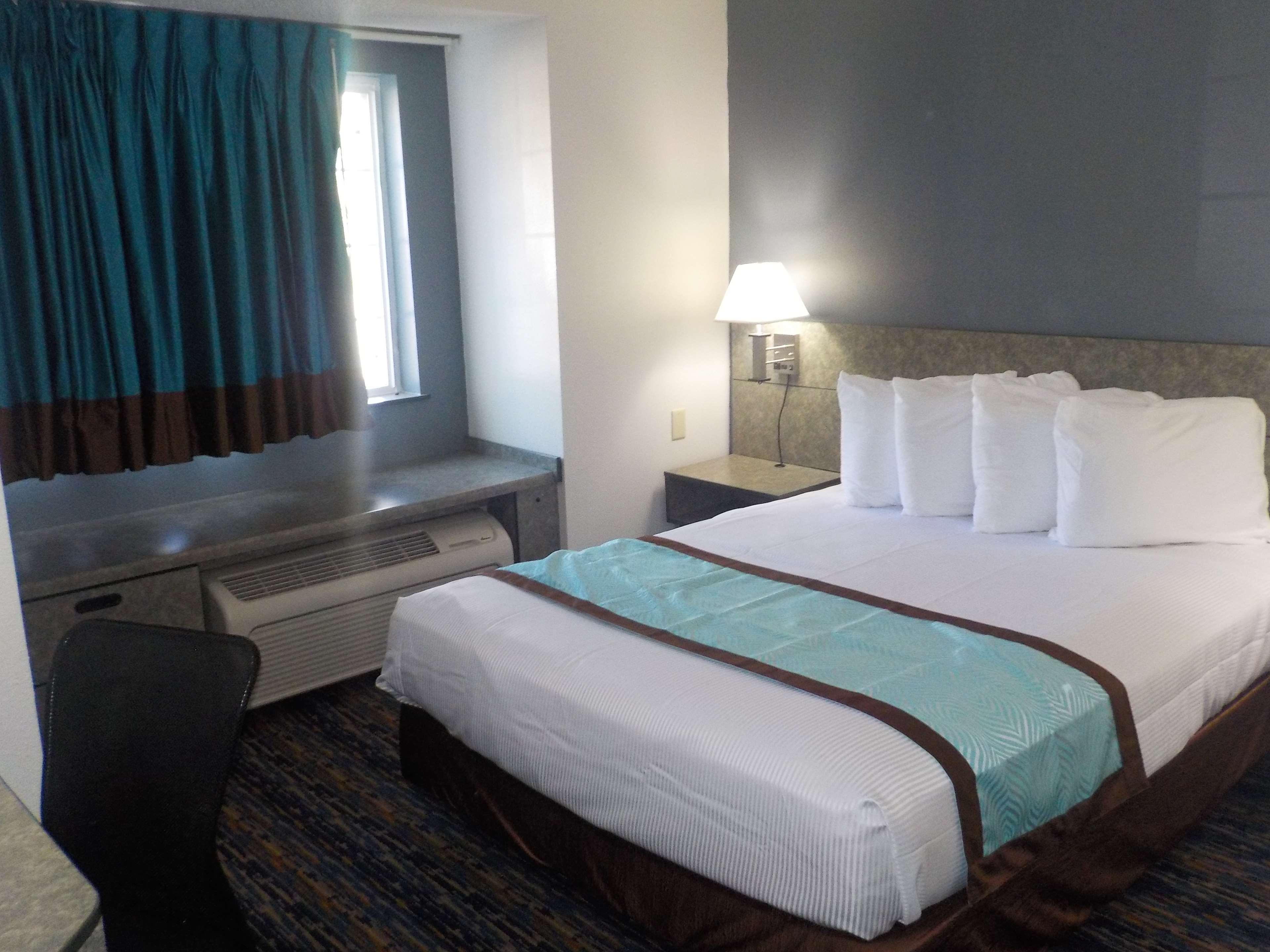 Mj Inn And Suites Marienville Room photo
